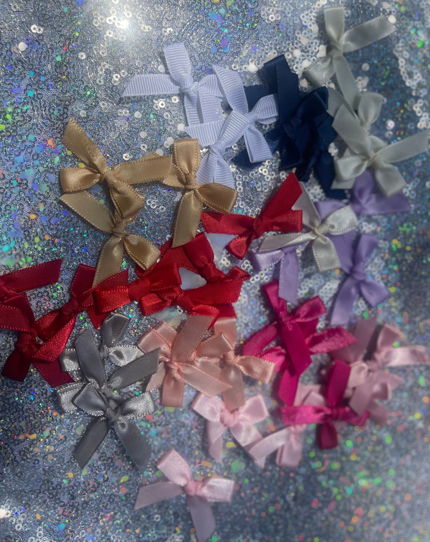 Ribbon bow with tiny bows